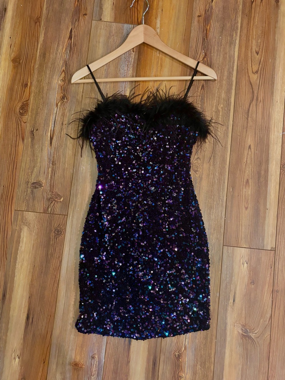 B Darlin Purple Sequin Feather Trim Stunning Mini Dress
